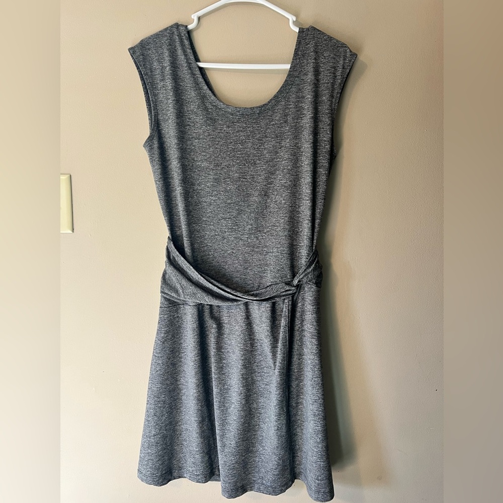 Patagonia women’s seabrook twist dress in grey.